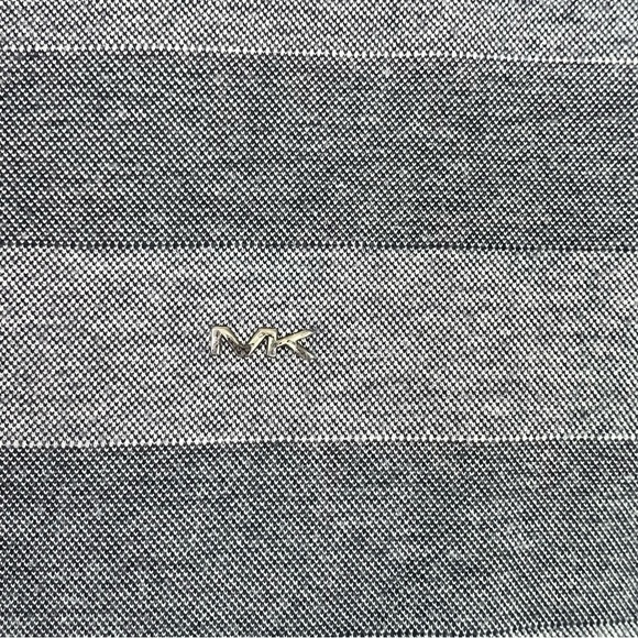 Michael Michael Kors grey stripe v neck mens size XL t shirt - Picture 3 of 9